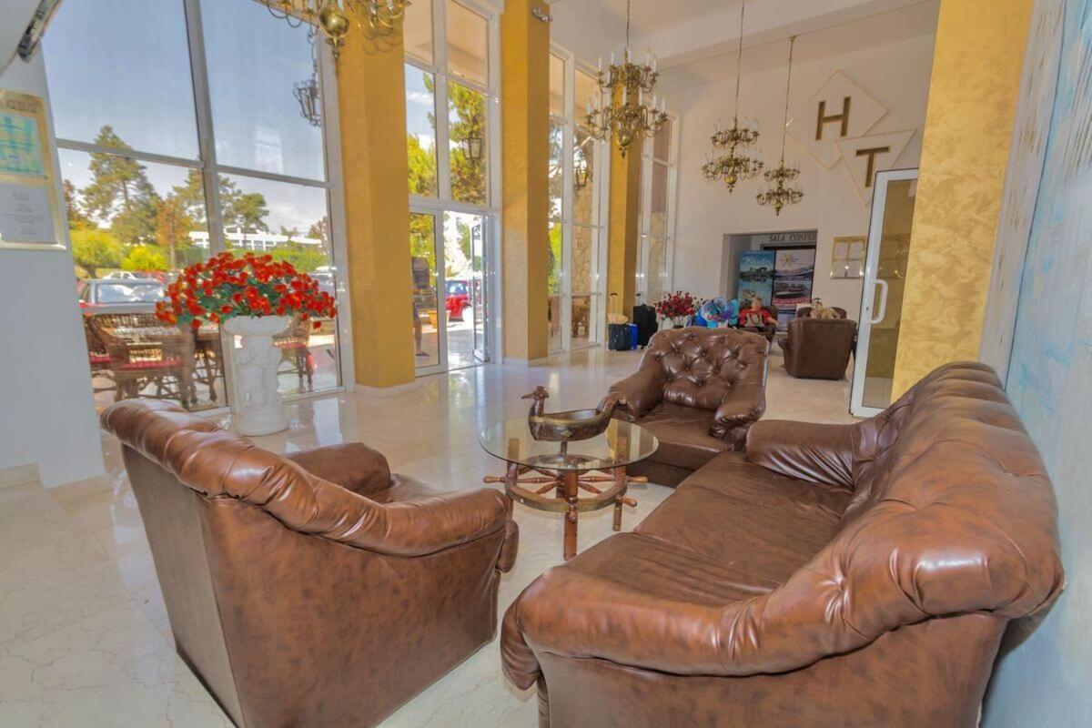 Complex Tismana 3* All Inclusive Jupiter Exterior foto