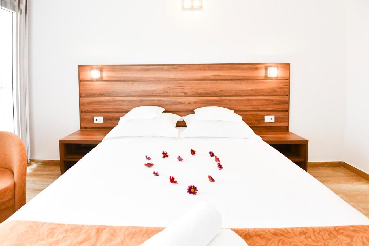 Complex Tismana 3* All Inclusive Jupiter Exterior foto