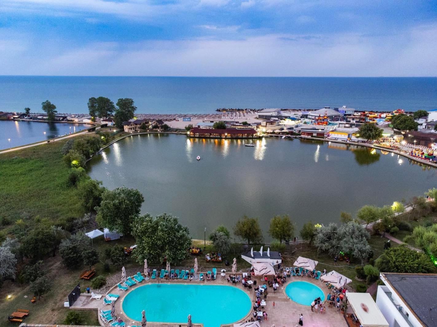 Complex Tismana 3* All Inclusive Jupiter Exterior foto