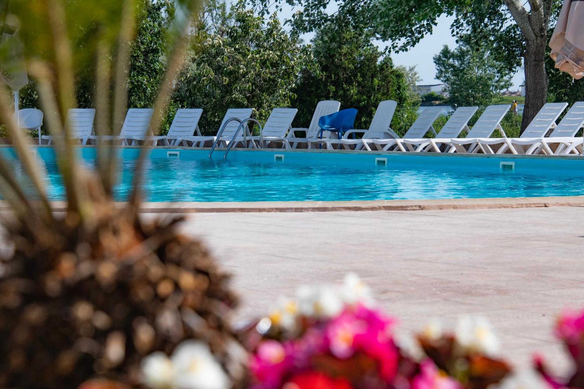 Complex Tismana 3* All Inclusive Jupiter Exterior foto